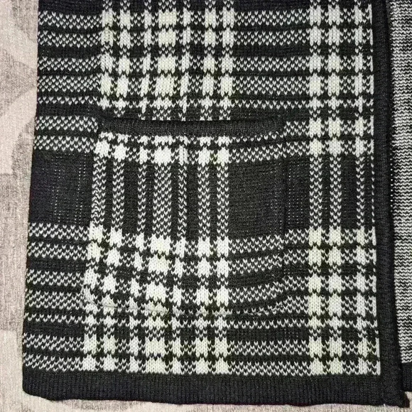Tally Ho Black and White Cardigan High Neck Size Large - Picture 5 of 6